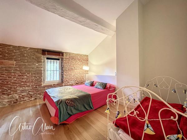 Dpt Haute Garonne (31), à vendre proche de VILLEFRANCHE DE LAURAGAIS belle demeure et gîte