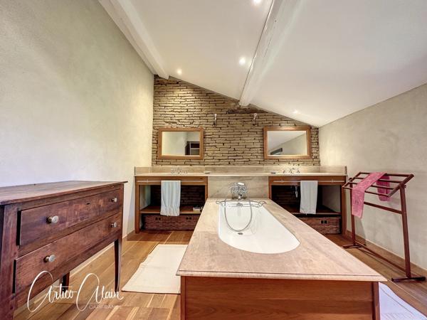 Dpt Haute Garonne (31), à vendre proche de VILLEFRANCHE DE LAURAGAIS belle demeure et gîte