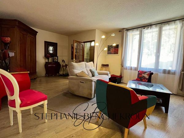 Maison  5 pièce(s) 180 m2