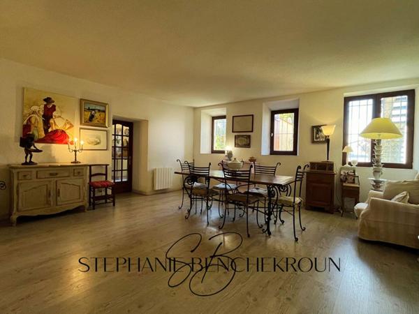 Maison  5 pièce(s) 180 m2