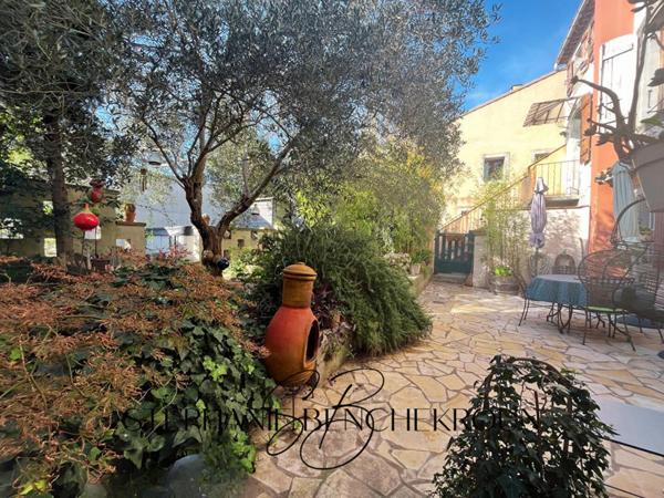 Maison  5 pièce(s) 180 m2