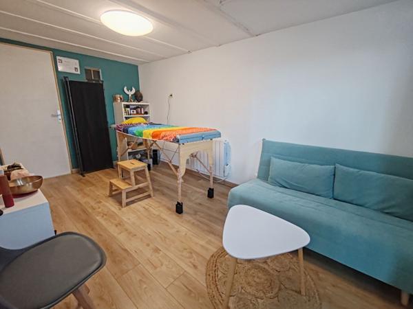 Maison T4...Une vie de plain-pied aux DOUETS !