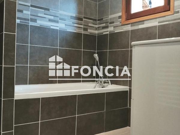 Location Maison 3 pièces 80.84 m² - 215 RUE DE L'EGLISE Crets En Belledonne 38830