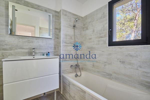 Villa contemporaine et lumineuse de 217 m² avec piscine ? Pertuis, environnement calme et recherché