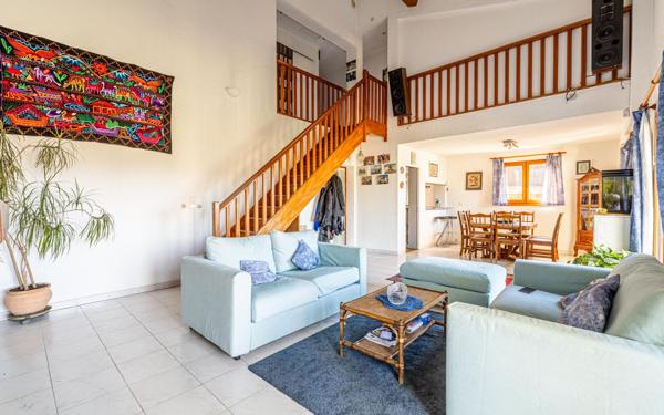 Maison à vendre    4 pièces • 104 m2 Colomars