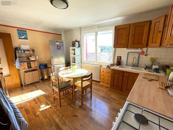 Maison de ville à vendre à Valensole dans les Alpes-de-Haute-Provence (04210), ref : 025/1920   
Centre ville