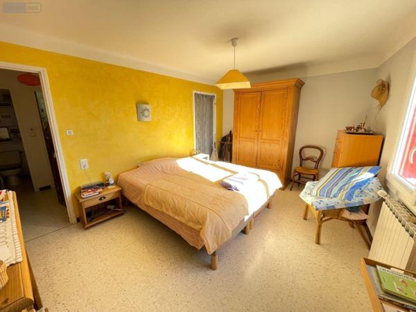 Maison de ville à vendre à Valensole dans les Alpes-de-Haute-Provence (04210), ref : 025/1920   
Centre ville