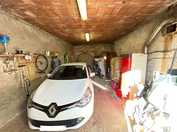 Maison de ville à vendre à Valensole dans les Alpes-de-Haute-Provence (04210), ref : 025/1920   
Centre ville