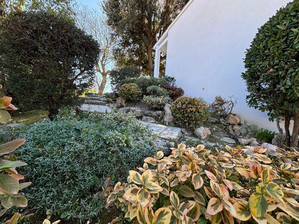 Maison 5 pièces - 160 m² Exclusivité efficity