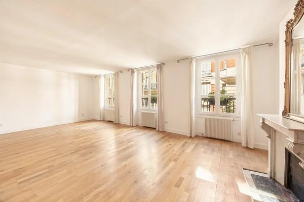 Appartement Paris 9 e - RUE CHAPTAL