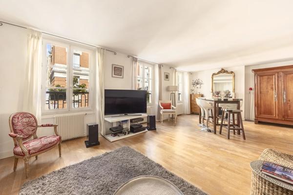Appartement Paris 9 e - RUE CHAPTAL