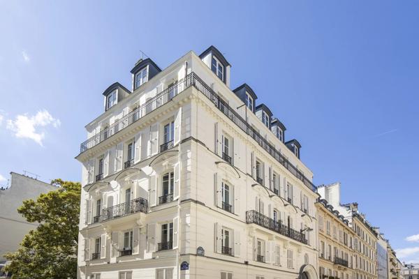 Appartement Paris 9 e - RUE CHAPTAL