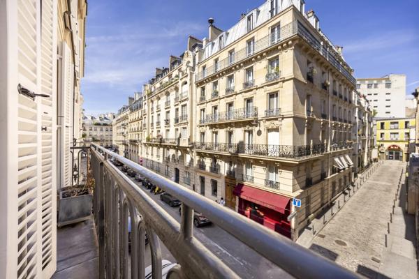 Appartement Paris 9 e - RUE CHAPTAL