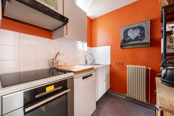 Appartement Paris 9 e - RUE CHAPTAL