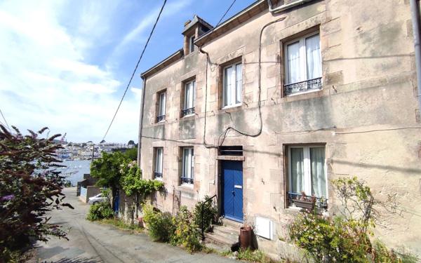Maison à vendre    7 pièces •  Douarnenez