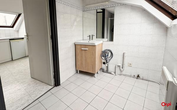 Appartement à louer    1 pièce • 15,25 m2 Beaugency