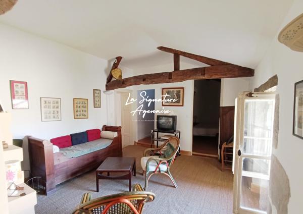 Propriété de 297m² avec terrain arboré de 2 hectares et 5214m ²