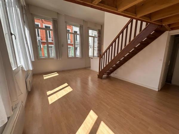 Location - Appartement Lille 59000 2 pièces 50 m 2