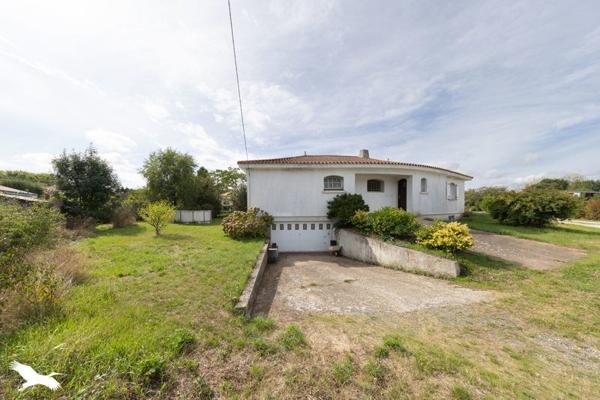 Maison à vendre |  Bellevigny |  6 pièces | 190 m²