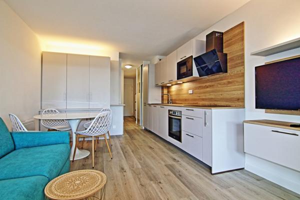 Les Issambres (83380) Appartement RDJ 39 m² avec lsa oggia fermée, et jardin de 15 m²