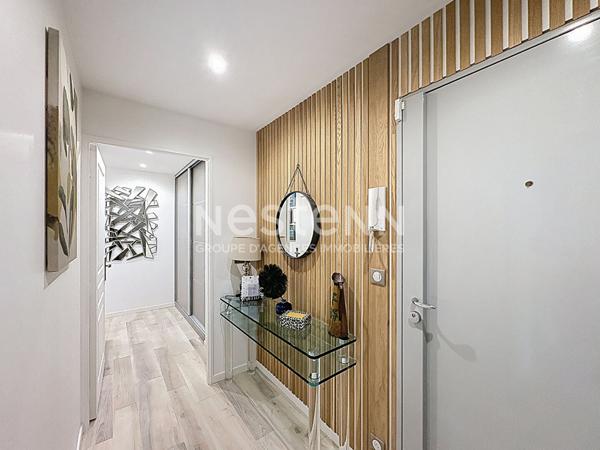 Appartement 4 pièces - balcons - parkings - box