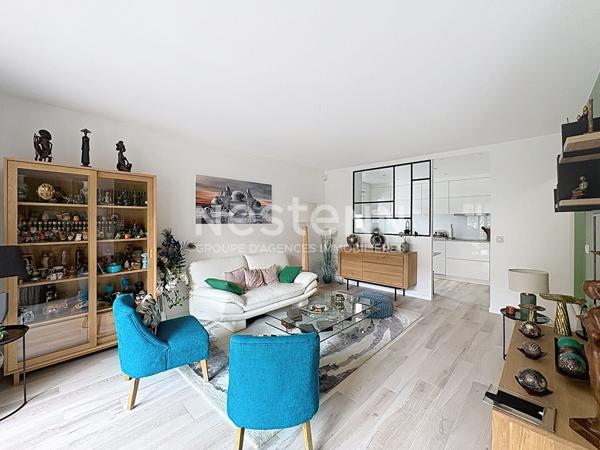 Appartement 4 pièces - balcons - parkings - box