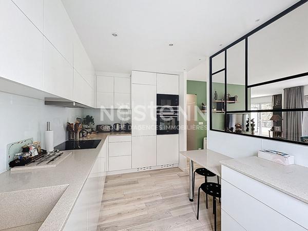 Appartement 4 pièces - balcons - parkings - box