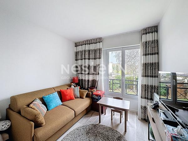 Appartement 4 pièces - balcons - parkings - box