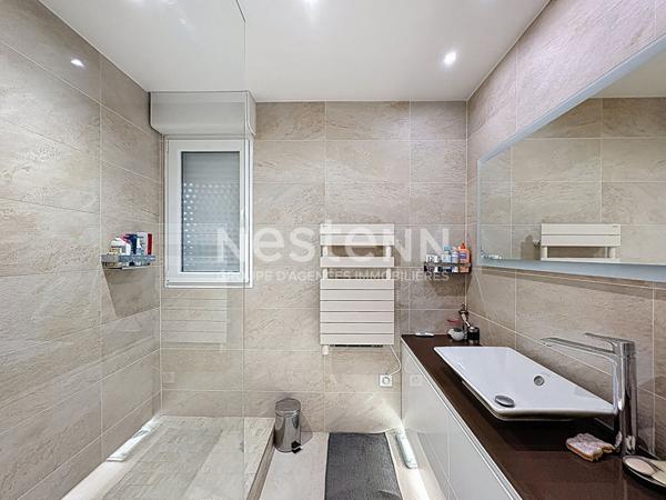 Appartement 4 pièces - balcons - parkings - box