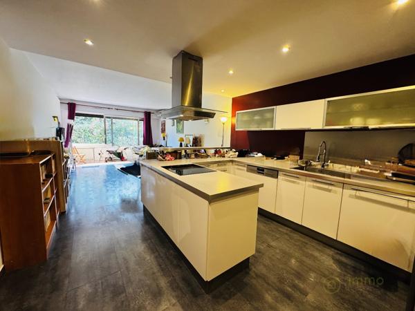 Appartement rénové à NICE (06200)