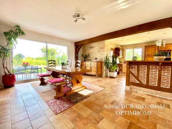 Confortable propriété de 4 chambres - Spacieuse pièce à vivre - Garage - A seulement 10 minutes des plages de Deauville