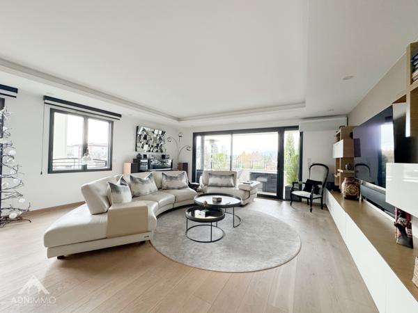 Saint-Genis-Pouilly (01630) Appartement 5 Pièces 163 m2