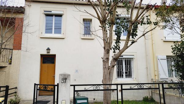 MAISON DE VILLE AVEC 4 CHAMBRES JARDIN ET PISICNE A CARCASSONNE