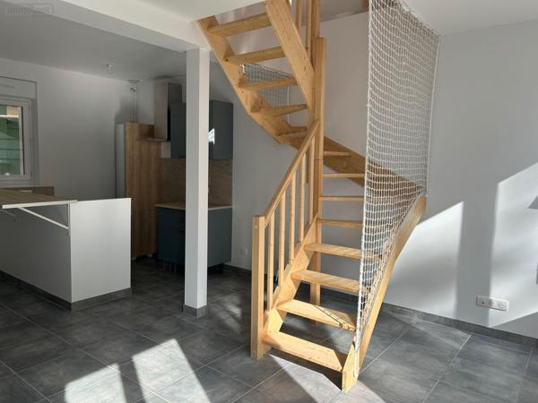 Maison de ville à louer à Cailly en Seine-Maritime (76690), ref : 56