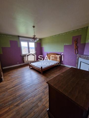 Maison Familliale de 165 m² avec Accès Terrasse édifiée sur un Terrain de 497 m²