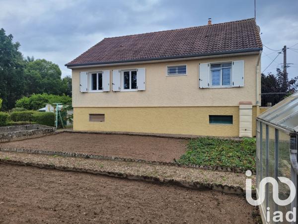 House for sale 4 rooms 88 m² Toulon-sur-Arroux