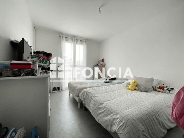 Location Appartement 4 pièces 76.4 m² - 21 ROUTE DE SAINT PIERRE Martigues 13500