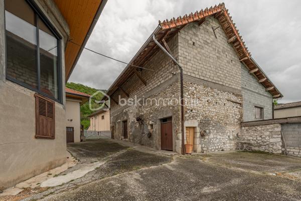 Maison de village de 103,49 m²