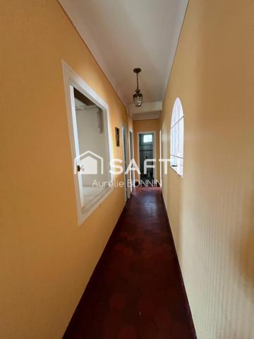 Maison de plain pied proche des commerces avec garage