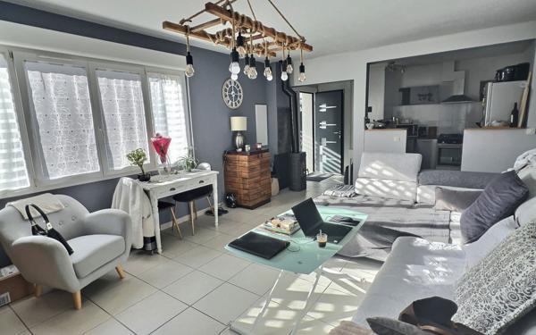 Appartement à vendre    3 pièces • 70 m2 Marseille 12