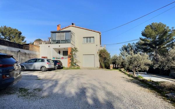 Appartement à vendre    3 pièces • 70 m2 Marseille 12