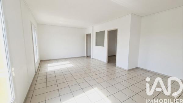 Immeuble à vendre 130 m² Carpentras