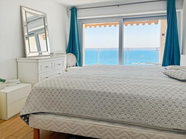 Vue Mer Panoramique Plages à pied