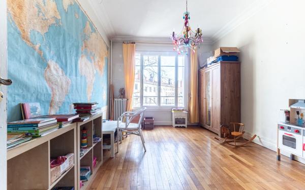 Appartement à vendre    3 pièces • 113 m2 Lyon 3