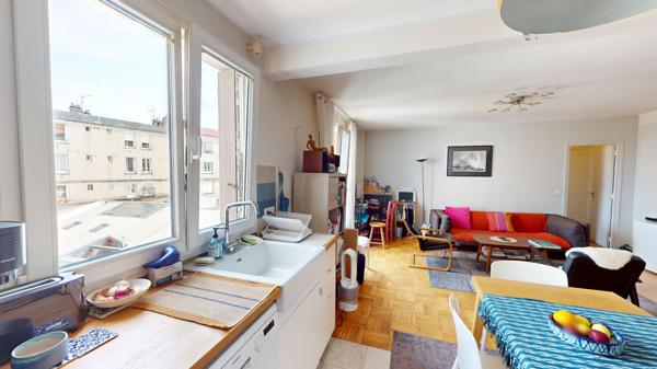 MONTREUIL