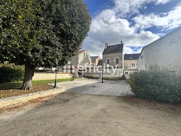 Maison 13 pièces - 355 m²