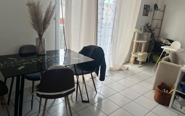 Appartement à louer    3 pièces •  Saint-Macaire