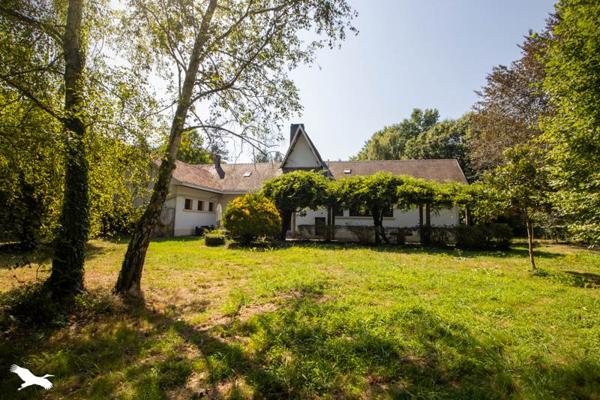 Maison à vendre |  Pomarez |  10 pièces | 385 m²