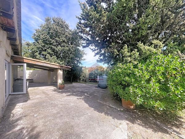 A VENDRE MARSEILLE PENNES MIRABEAU GAVOTTE 13015 MAISON TERRAIN PISCINE GARAGE DEPENDANCE COMMERCIAL