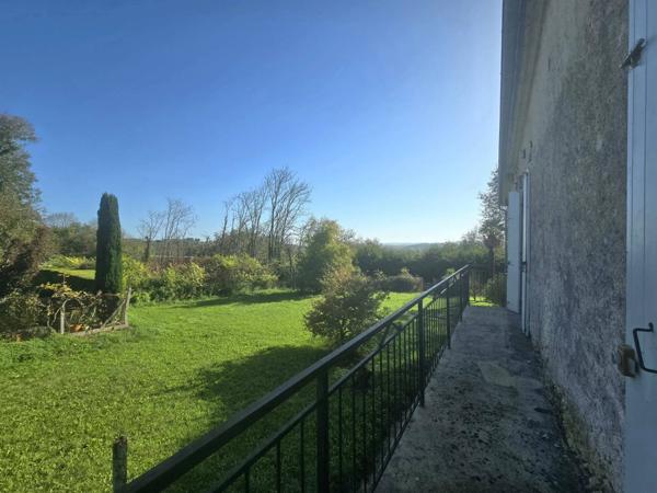 Vaste propriété familiale de caractère